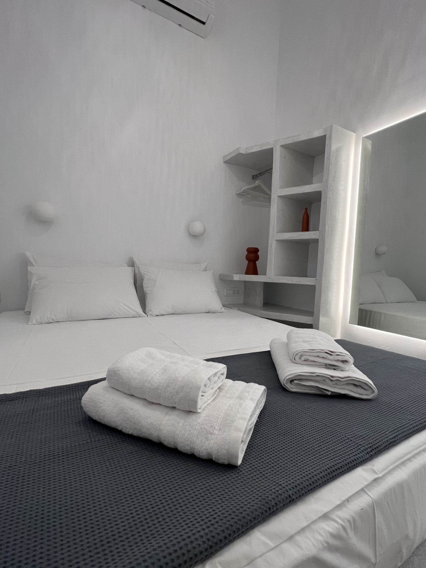 Bedroom with double bed