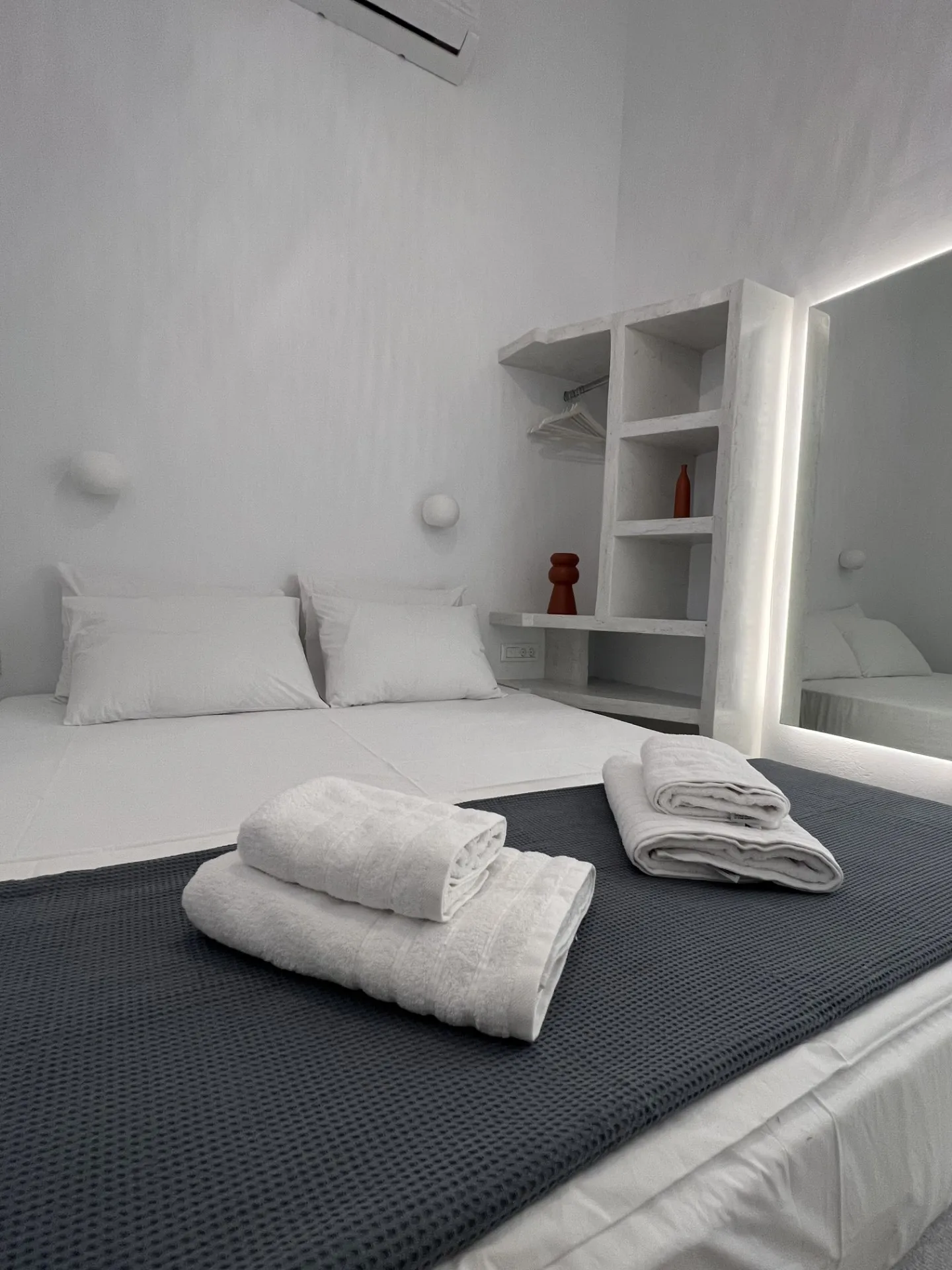 Bedroom with double bed